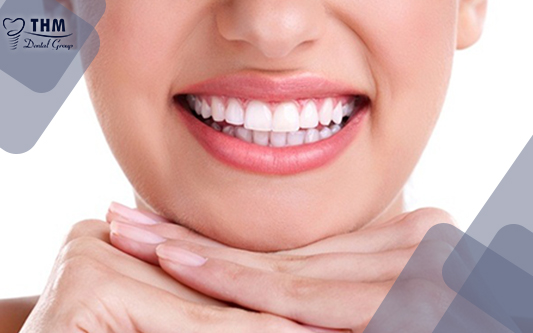 Chăm sóc răng thường xuyên đều đặn để luôn có hàm răng trắng sáng tự tin trong giao tiếp hàng ngày